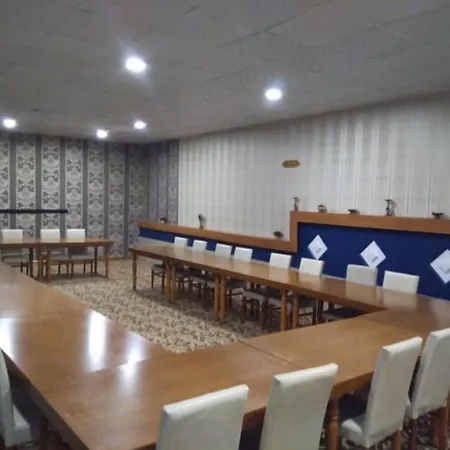 Grand Surmely Business